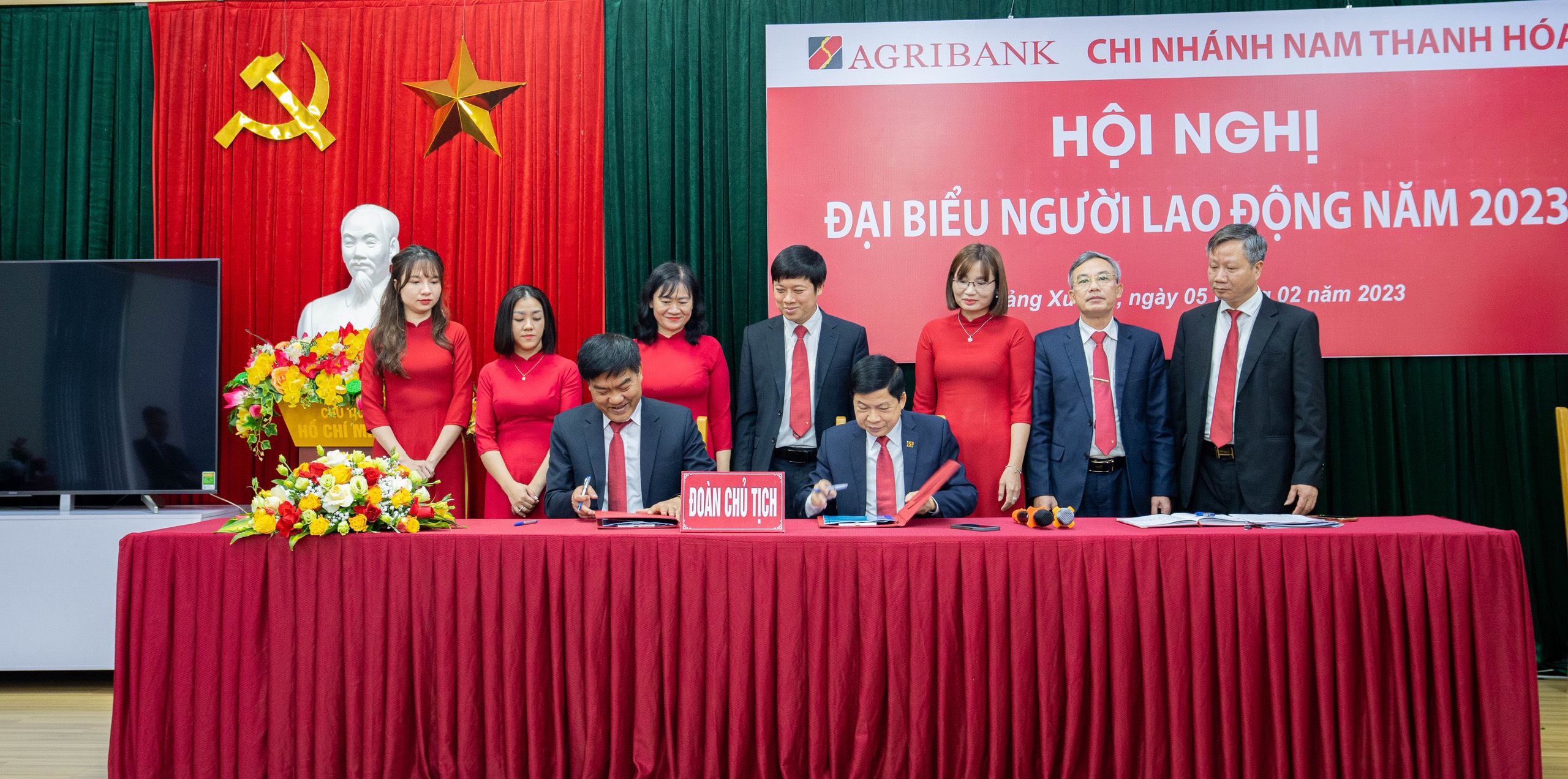 Ký kết thỏa ước lao động tập thể
